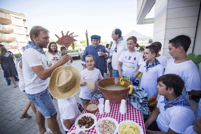 Imágenes de la limoná infantil.  / RUEDA VILLAVERDE