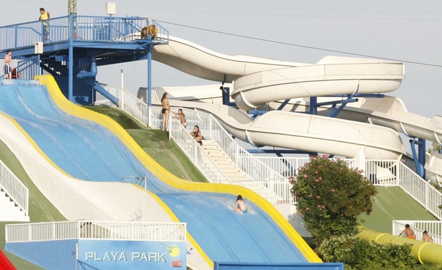 Rescatada una niña de 4 años en Playa Park por ahogamiento