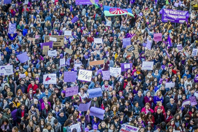 Ciudad Real se tiñe de morado por el 8-M