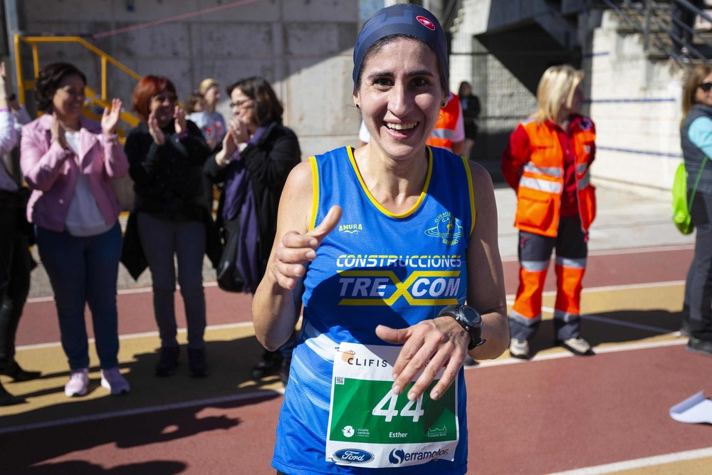 Llegada de Carrera Urbana  / TOMÁS FERNÁNDEZ DE MOYA