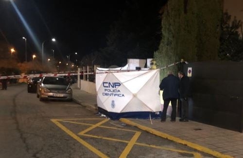 Fallece un hombre al ser apuñalado en la capital