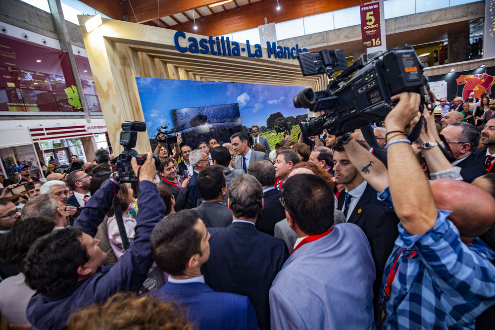 FENAVIN fenavín Pedro Sanchez, presidente del Gobierno, visita Fenavín y presenta el PERTE Agroalimentario por parte del Ministerio de Agricultura  / RUEDA VILLAVERDE