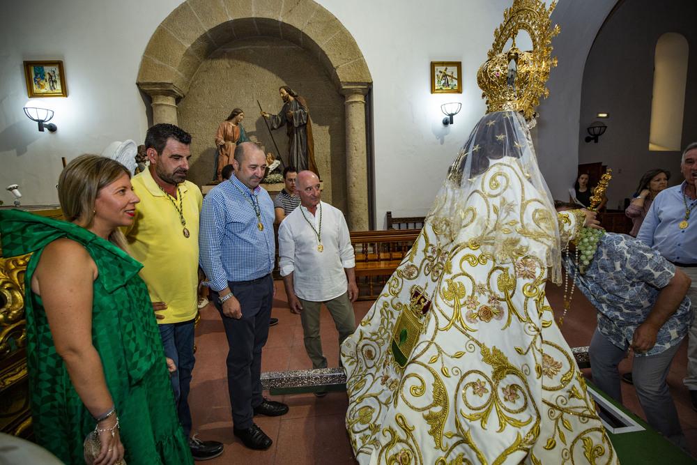 inaguracion de la feria de Tomellóso, patrona de Tomellóso Virgen de las Viñas, feria de Tomellóso ofrenda a la virgen  / RUEDA VILLAVERDE