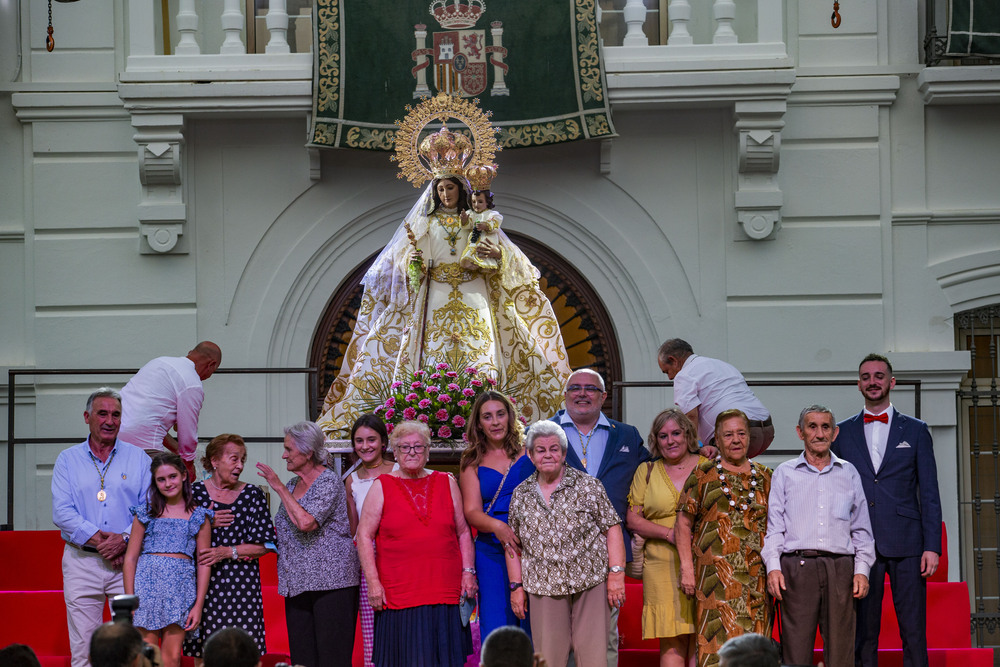 inaguracion de la feria de Tomellóso, patrona de Tomellóso Virgen de las Viñas, feria de Tomellóso ofrenda a la virgen  / RUEDA VILLAVERDE