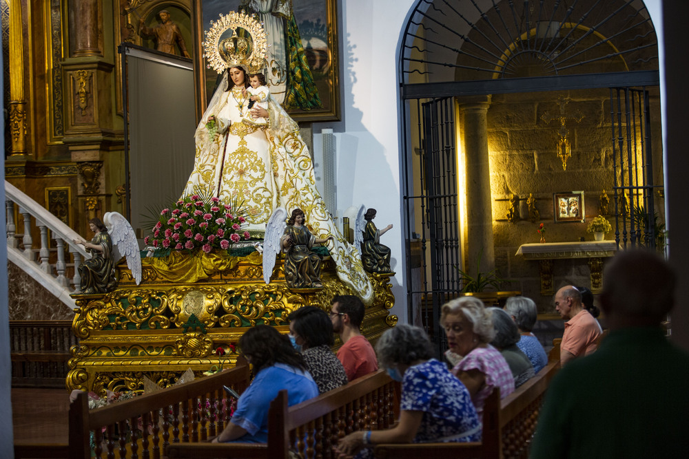 inaguracion de la feria de Tomellóso, patrona de Tomellóso Virgen de las Viñas, feria de Tomellóso ofrenda a la virgen  / RUEDA VILLAVERDE