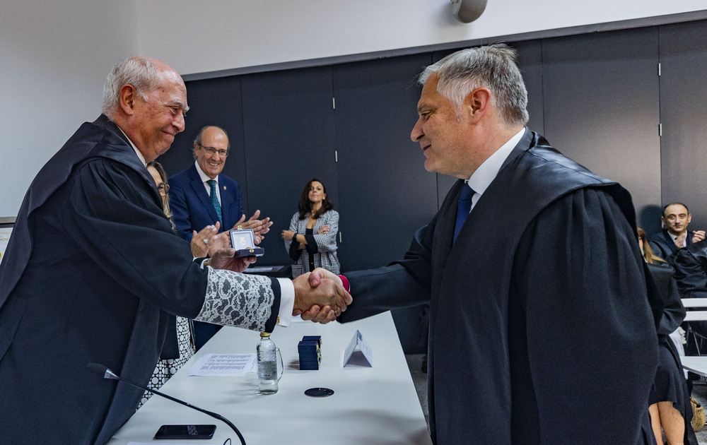 celebración de la Patrona de los abogados, Santa Teresa, entrega de medallas a los abogados que llevan 25 años de profesión, abogados, abgado, entrega de placas y medallas a los abogados que llevan 25 años de profesión  / RUEDA VILLAVERDE