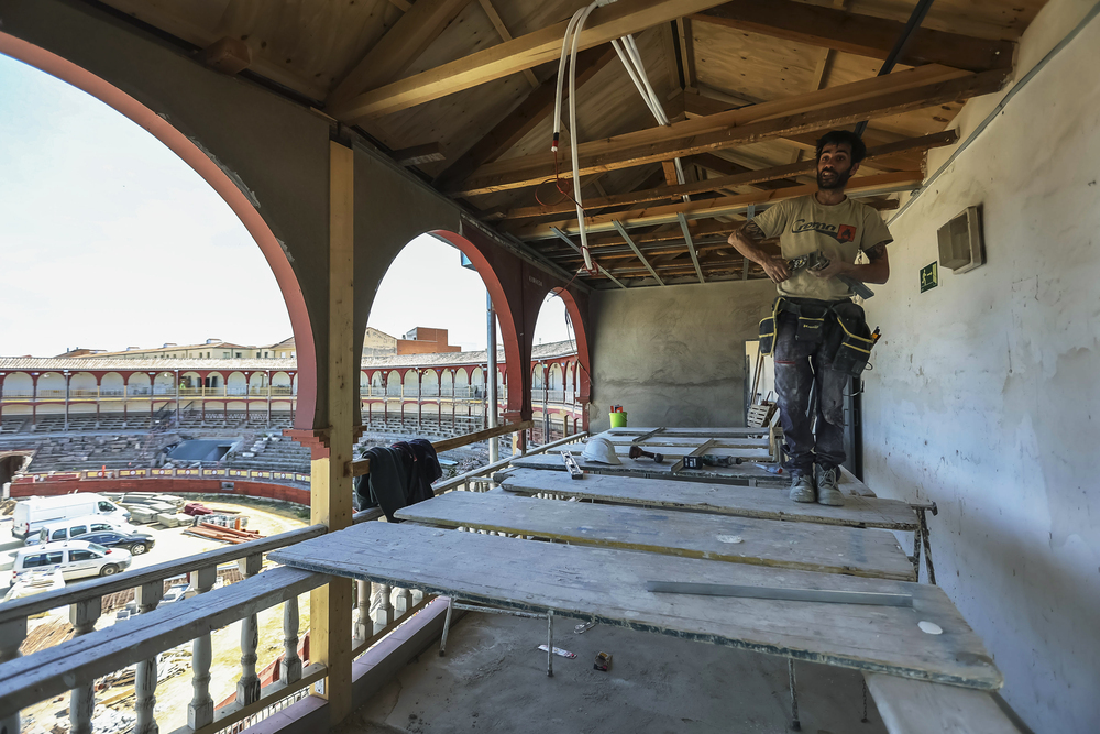 La obra de plaza de toros está al 70% y se finalizará en julio