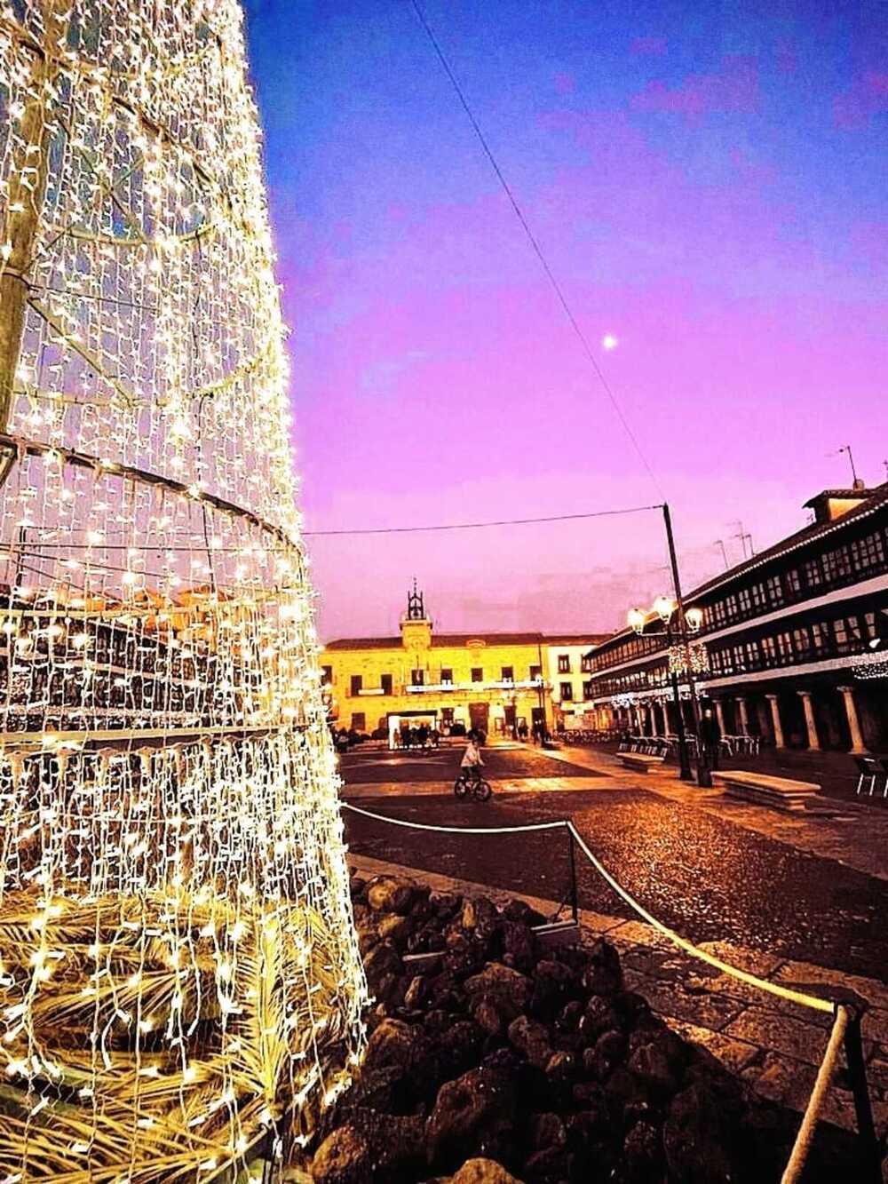 Una farmacia alcazareña tiene el mejor escaparate de nNavidad 