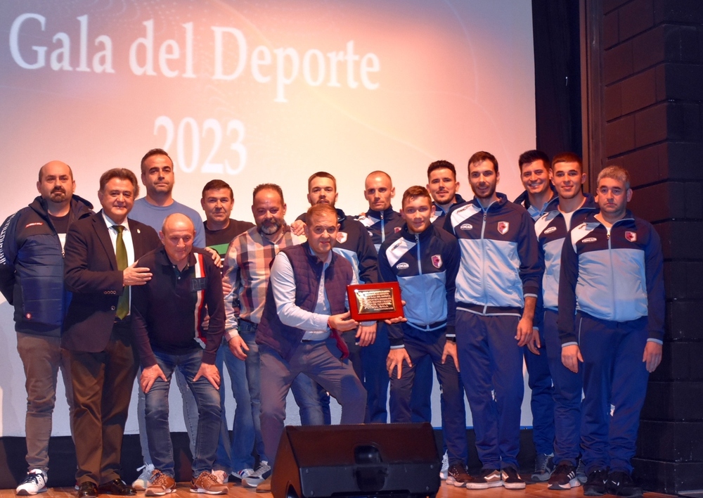 La natación y el fútbol sala, protagonistas en Daimiel