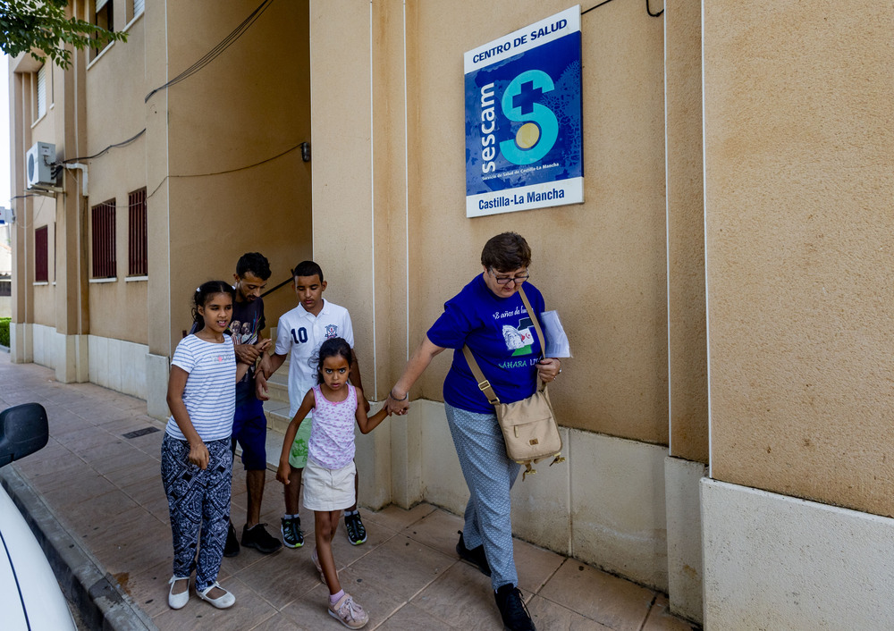 reportaje de la llegada de niños saharauis discapacitados a Ciudad real, vacaciones en paz con niños saharauis en ciudad real,  / RUEDA VILLAVERDE