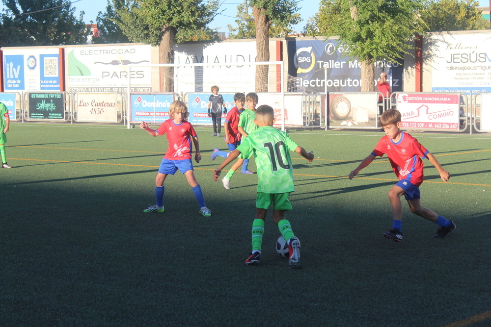 Casi 500 niños participan en el III Torneo de Alcázar