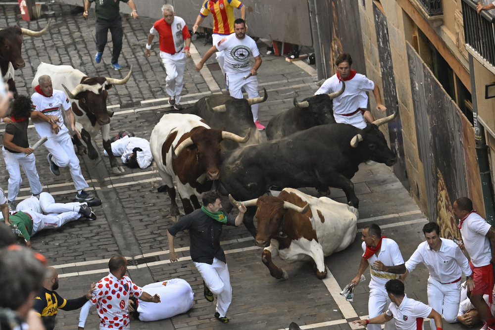 Octavo encierro de los sanfermines  / EFE