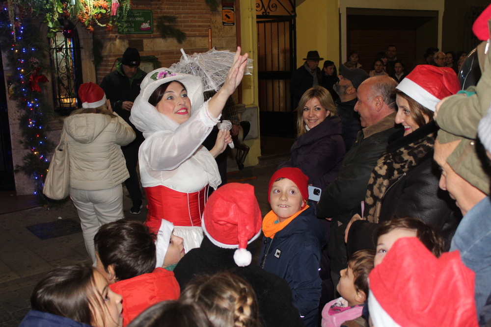 Cancelandia llena un año más la calle San Francisco de magia