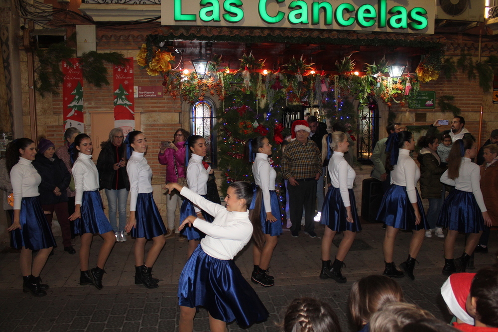 Cancelandia llena un año más la calle San Francisco de magia