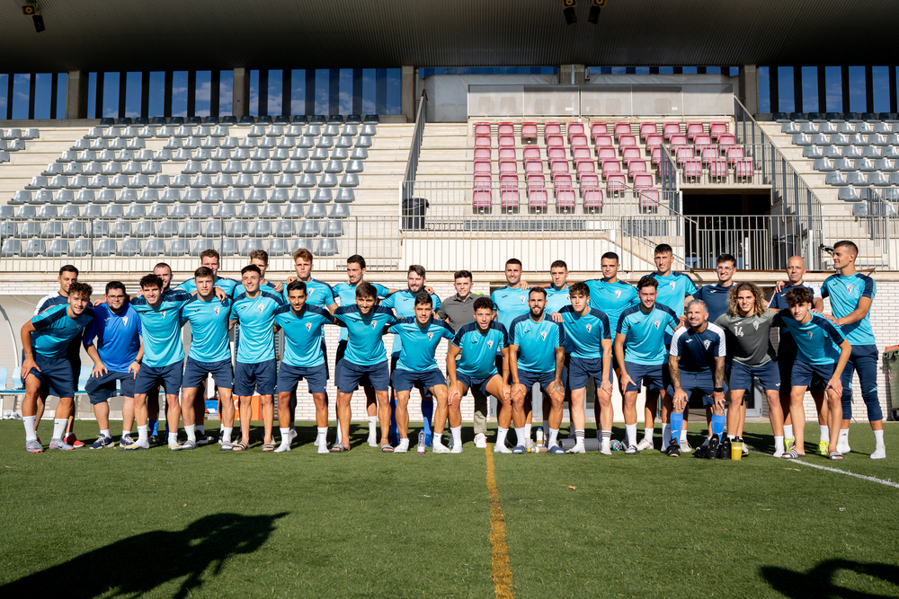 Los integrantes del Manchego, tras la primera sesión de entrenamiento.