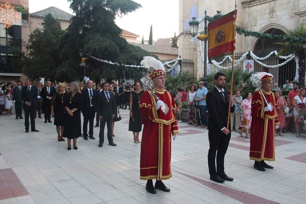 Devoción a la patrona en la misa de la Octava