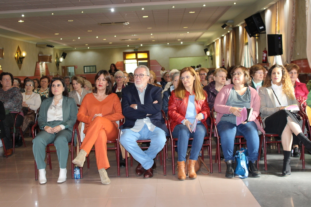 Fernández destaca el récord de empleo femenino en la provincia