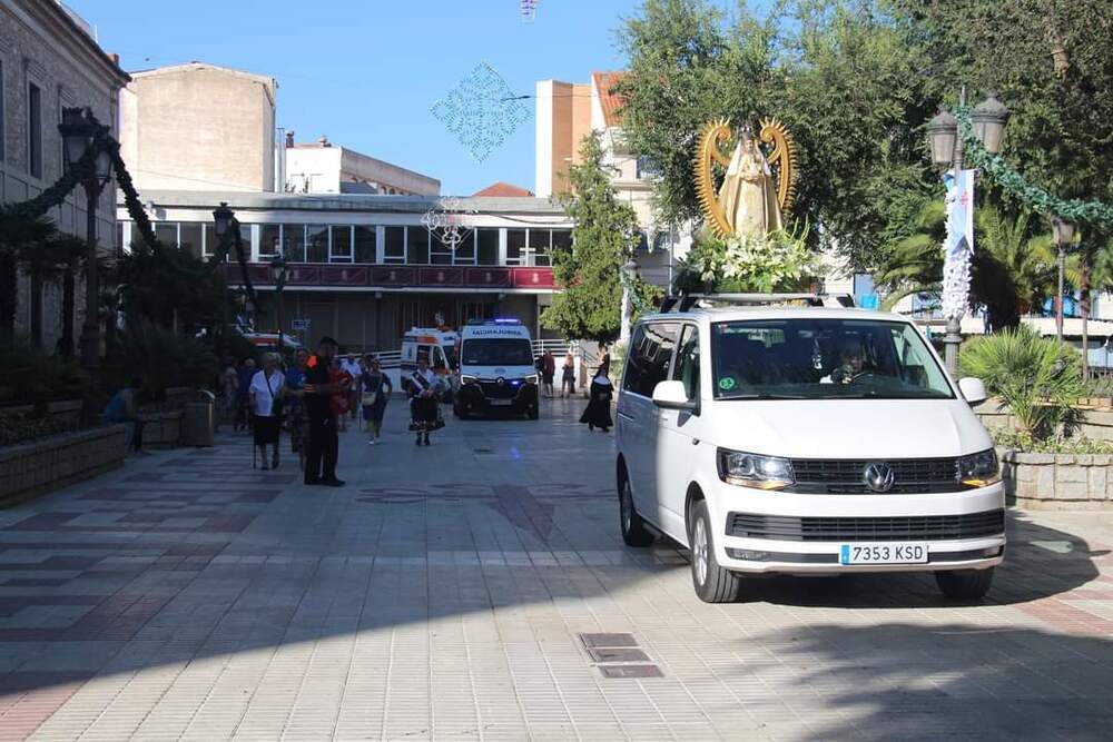 La Catedral acoge la Caravana Blanca en su 60 aniversario