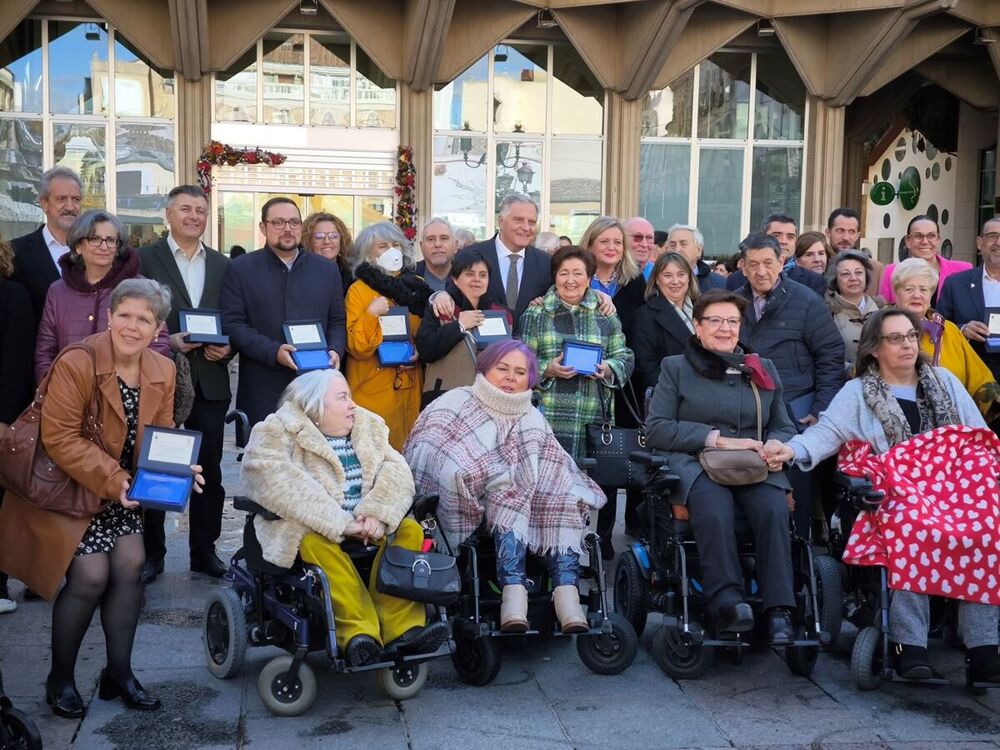 Cañizares rinde homenaje a las asociaciones de discapacidad