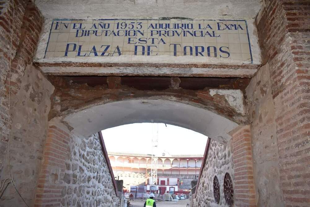 La rehabilitación de la plaza de toros avanza a buen ritmo