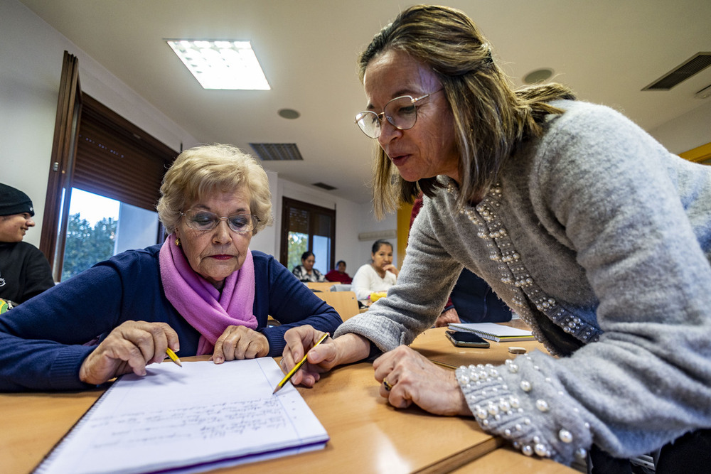 Premio a una alumna brillante de 73 años