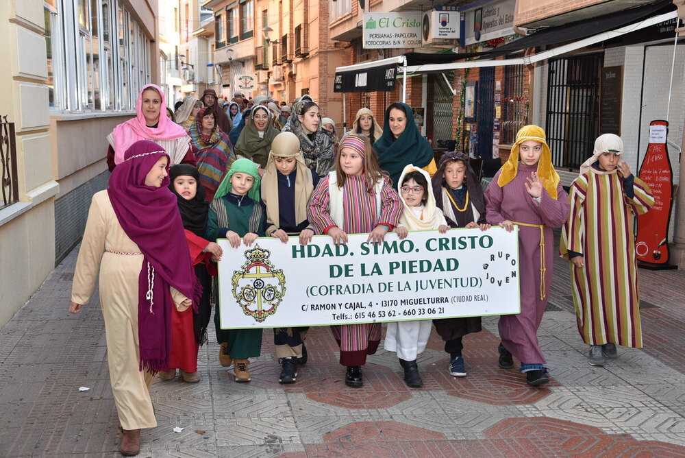 El belén viviente congrega a miles de personas en Miguelturra