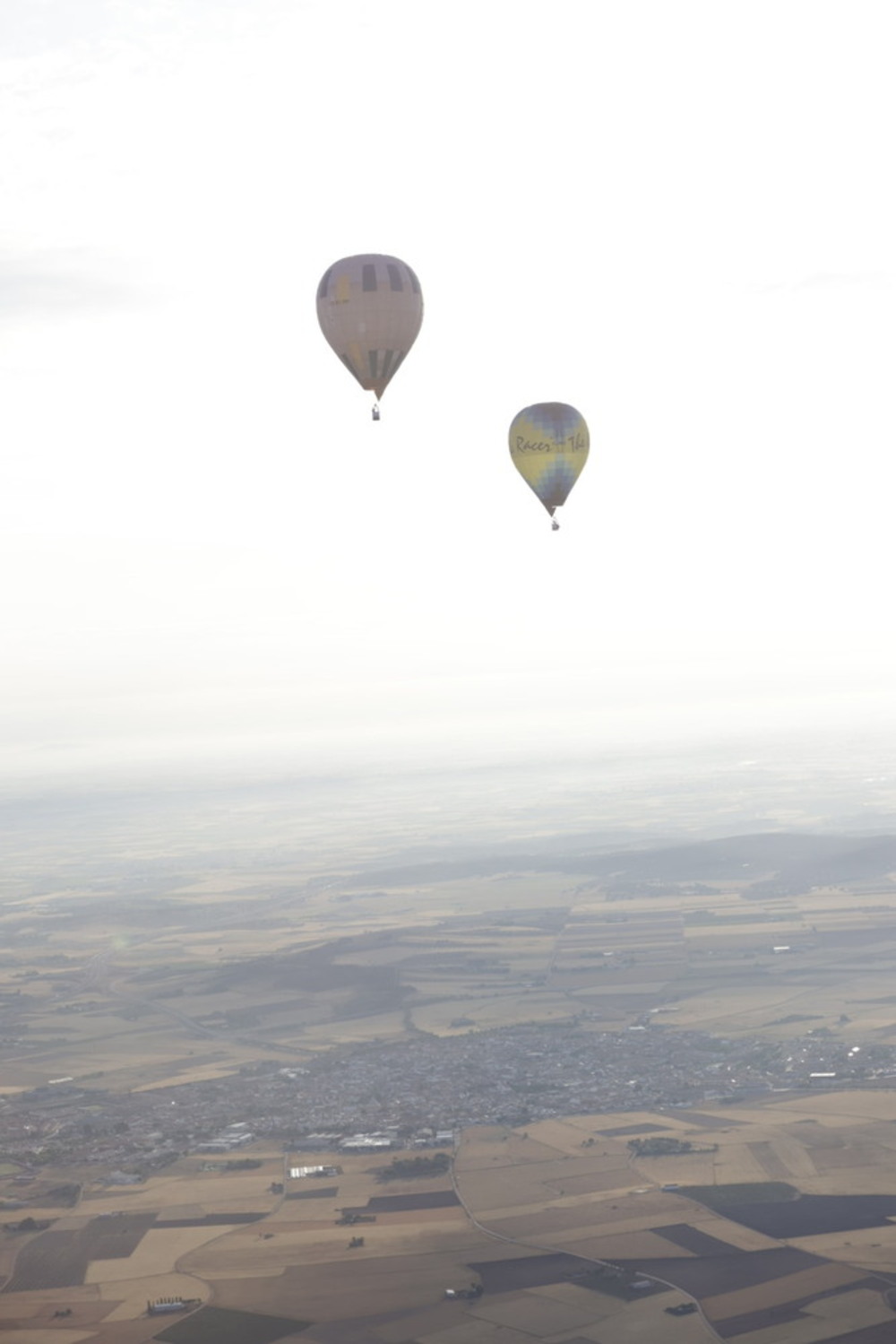 Los globos podían superar los 2.500 metros de altitud.