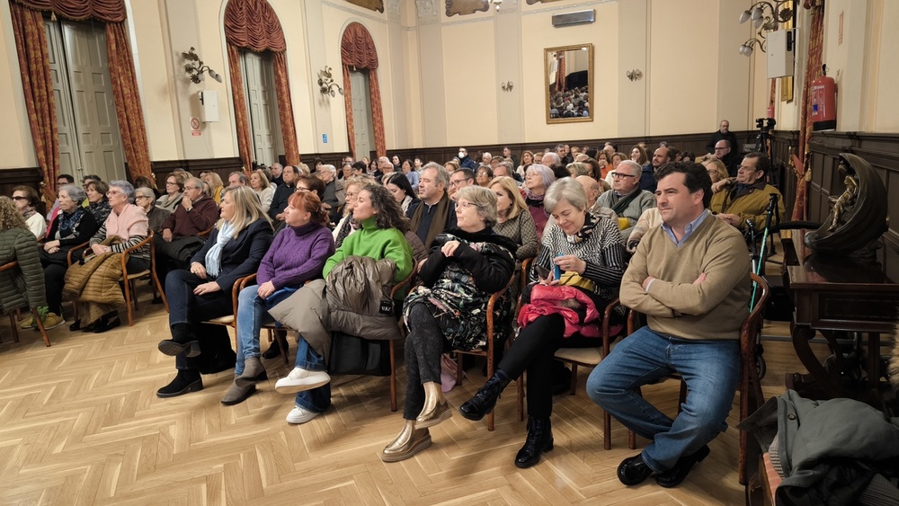 Pasodobles y villancicos para traer la Navidad a los mayores 