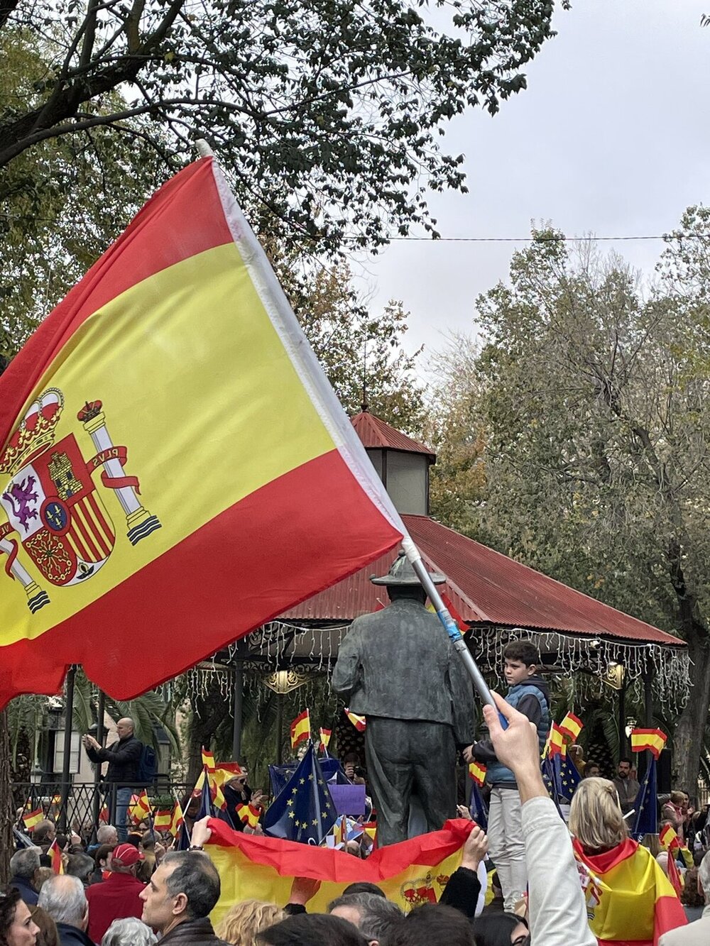 No consentiremos que haya españoles de primera y de segunda