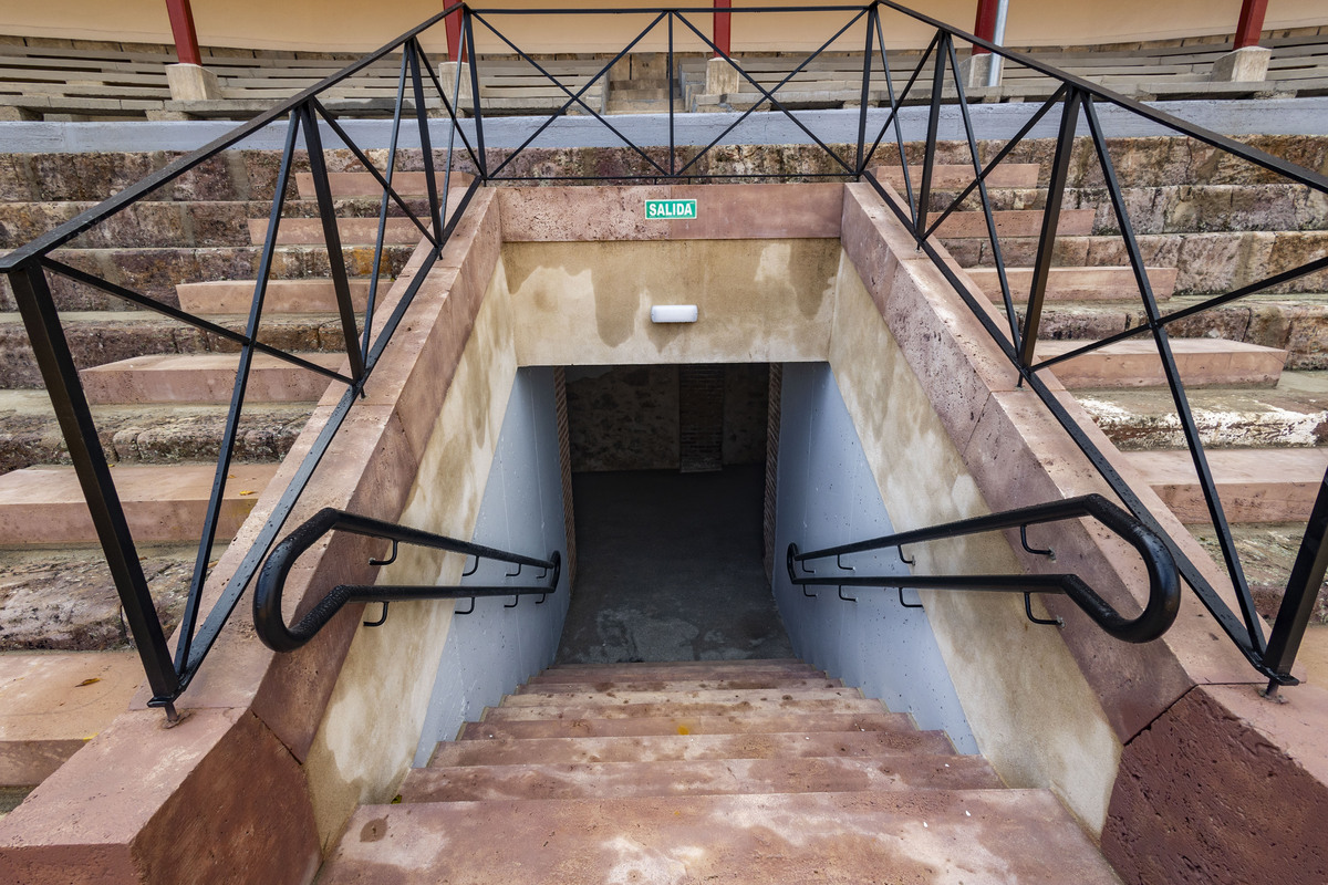 Plaza de toros de ciudad real, yça terminada, Francisco Cañizares, visita la Plaza de Toros de Ciuad real, ya finalizada, aspecto de como ha quedado la Plaza de toros  / RUEDA VILLAVERDE