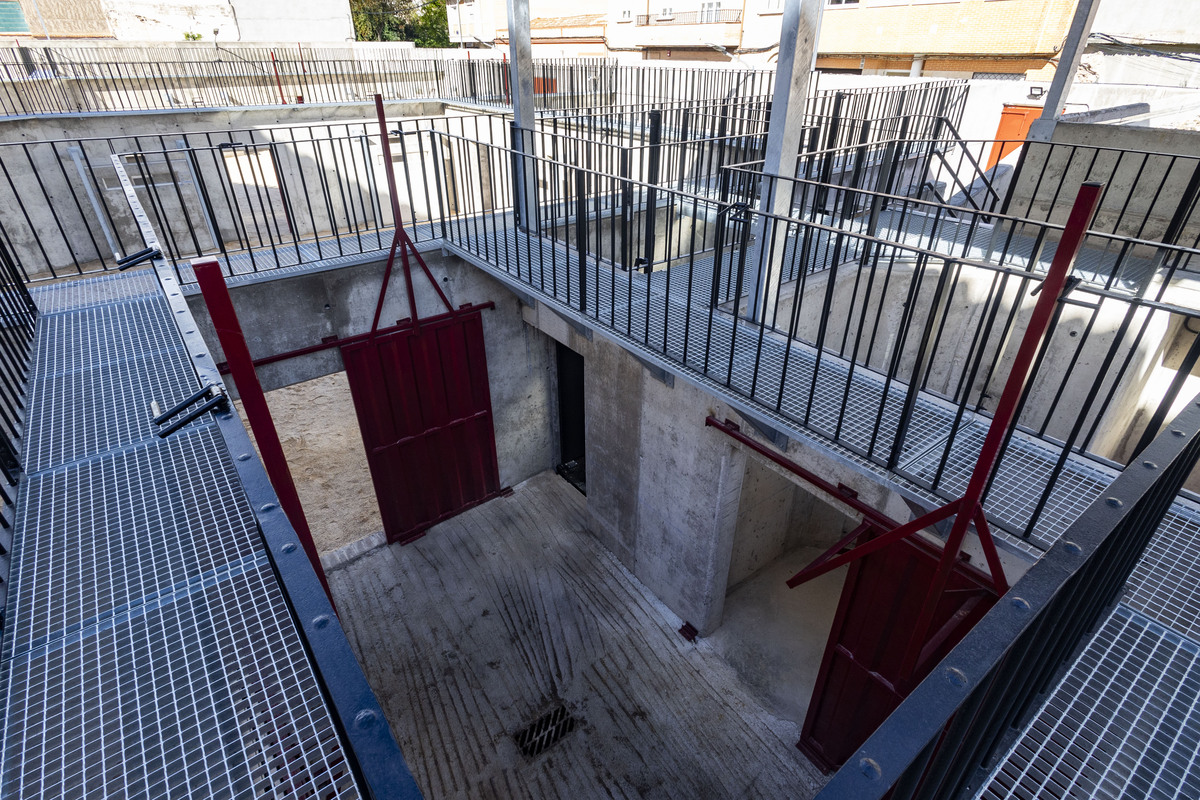 Plaza de toros de ciudad real, yça terminada, Francisco Cañizares, visita la Plaza de Toros de Ciuad real, ya finalizada, aspecto de como ha quedado la Plaza de toros  / RUEDA VILLAVERDE