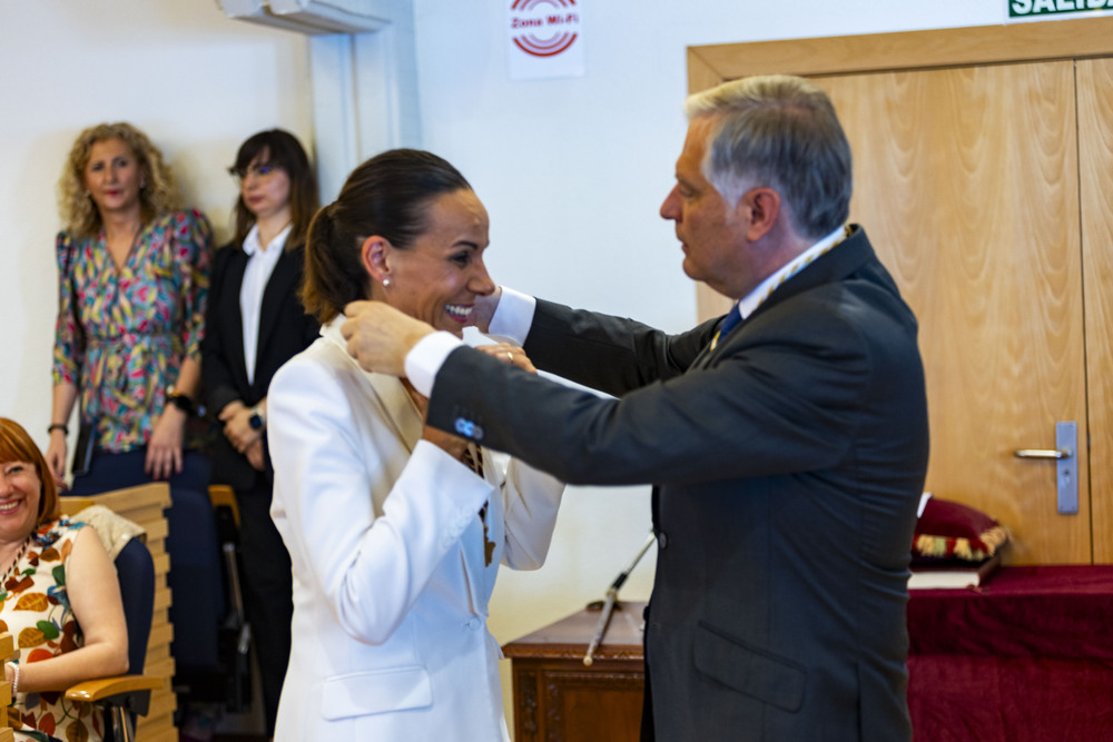 Toma de posesión de Francisco Cañizares como alcalde de Ciudad Real,, foto de la nueva cooporación municipal en la Plaza Mayor de Ciudad Real  / RUEDA VILLAVERDE