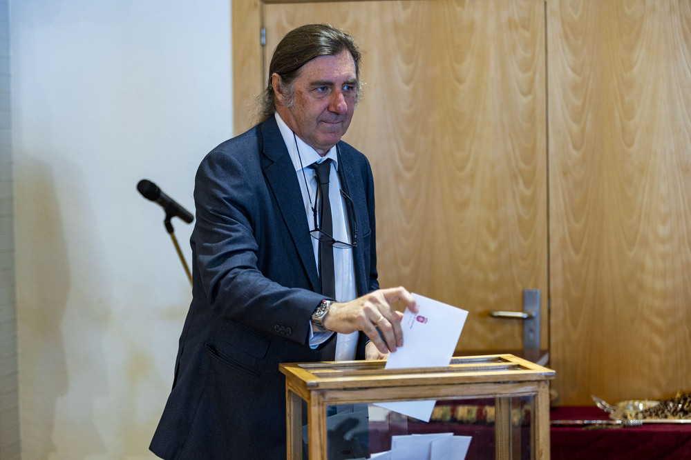 Toma de posesión de Francisco Cañizares como alcalde de Ciudad Real,, foto de la nueva cooporación municipal en la Plaza Mayor de Ciudad Real  / RUEDA VILLAVERDE