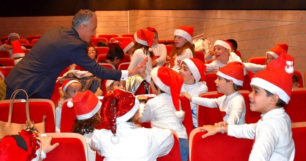 Escolares de ocho centros cantan a la Navidad