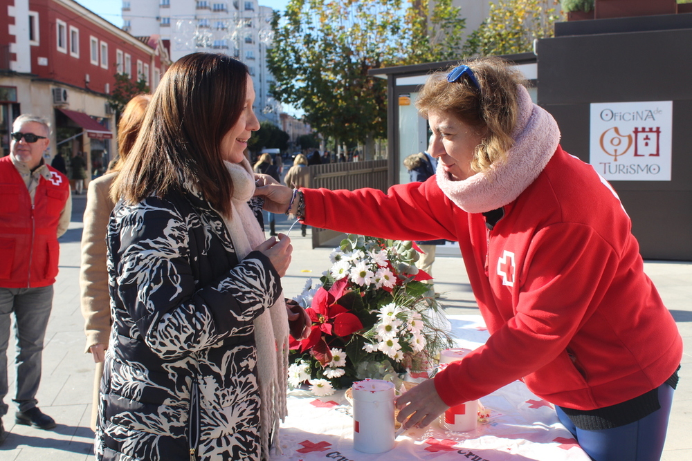 Cruz Roja celebra el Día de la Banderita con huchas blancas