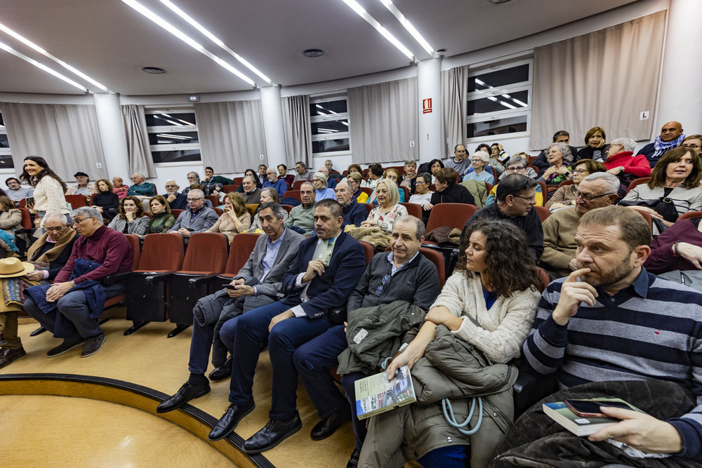 Caballero defiende la política «sin sectarismos»