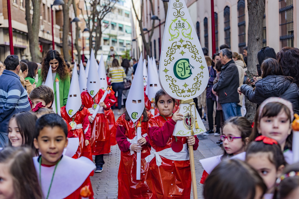 procesión de semana santa de los niños del Colegio San José, semana santa, procesión infantil del colegio san josé  / RUEDA VILLAVERDE