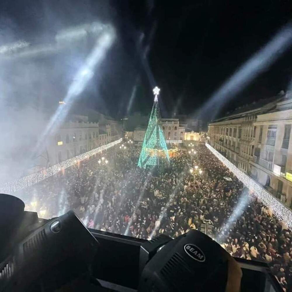 3.500 personas asisten al alumbrado navideño