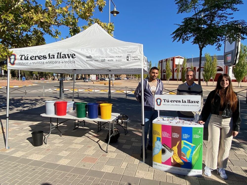 Alcázar pide la ayuda del sector industrial en el reciclado 