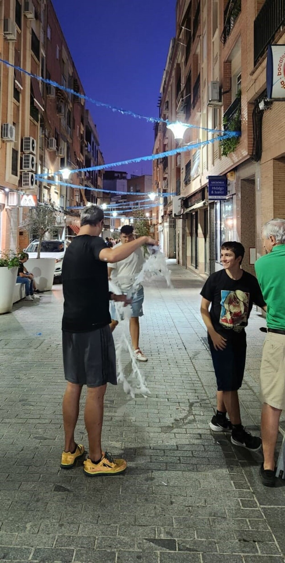 Preparativos para la procesión de Nuestra Señora de Gracia