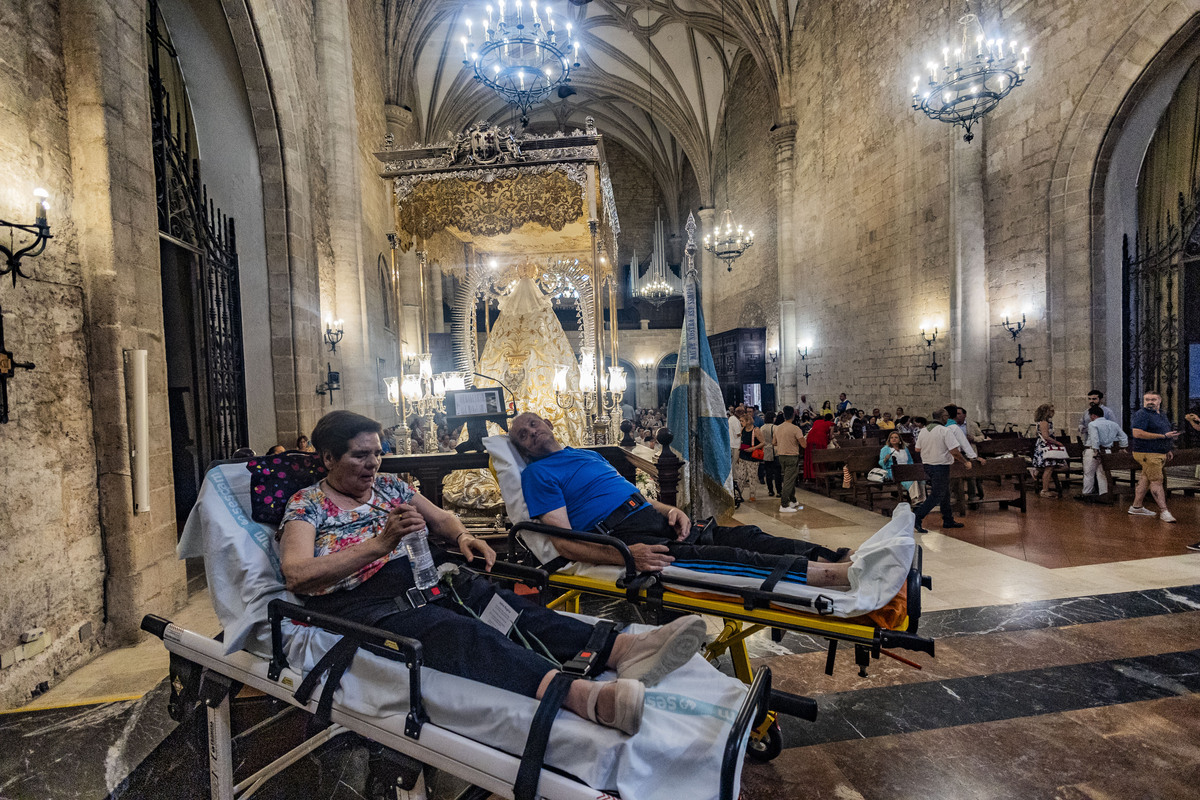 Caravana Blanca en la Catedral de Ciudad Real, Feria de Agosto de Ciudad Real,  / RUEDA VILLAVERDE