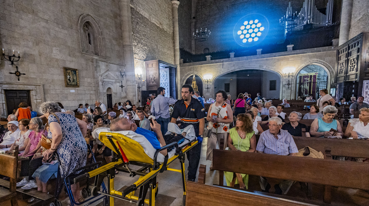 Caravana Blanca en la Catedral de Ciudad Real, Feria de Agosto de Ciudad Real,  / RUEDA VILLAVERDE