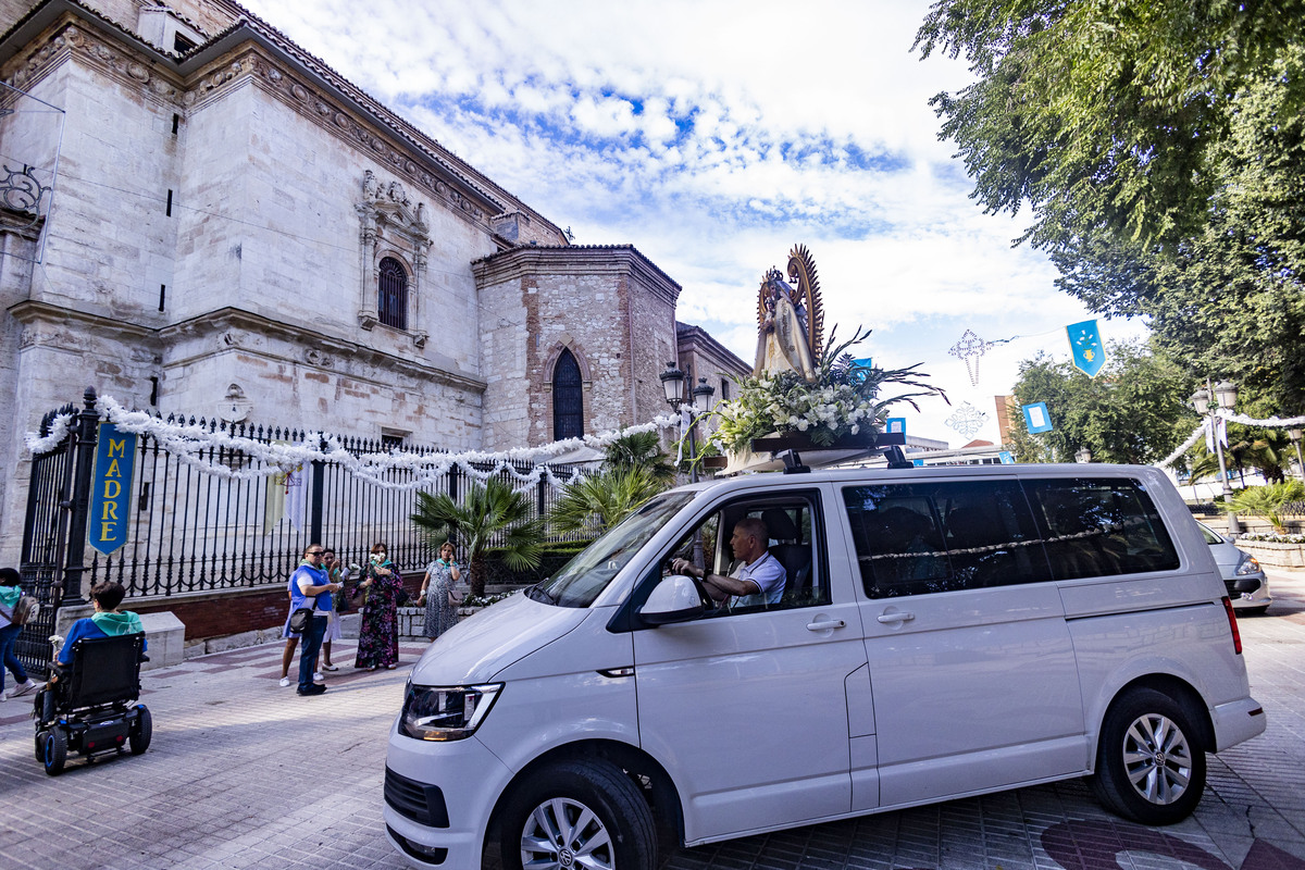 Caravana Blanca en la Catedral de Ciudad Real, Feria de Agosto de Ciudad Real,  / RUEDA VILLAVERDE