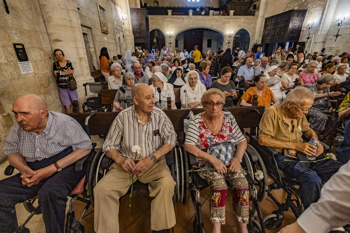 Caravana Blanca en la Catedral de Ciudad Real, Feria de Agosto de Ciudad Real,  / RUEDA VILLAVERDE