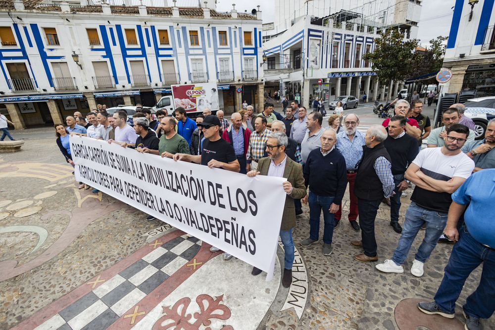 Decenas de agricultores piden una Interprofesión para la DO