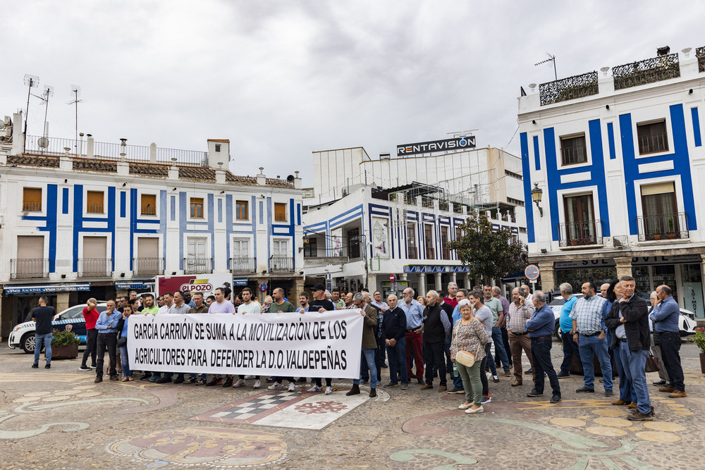 Decenas de agricultores piden una Interprofesión para la DO