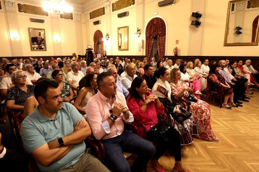 Juan Domínguez pone en hora el reloj taurino en Ciudad Real