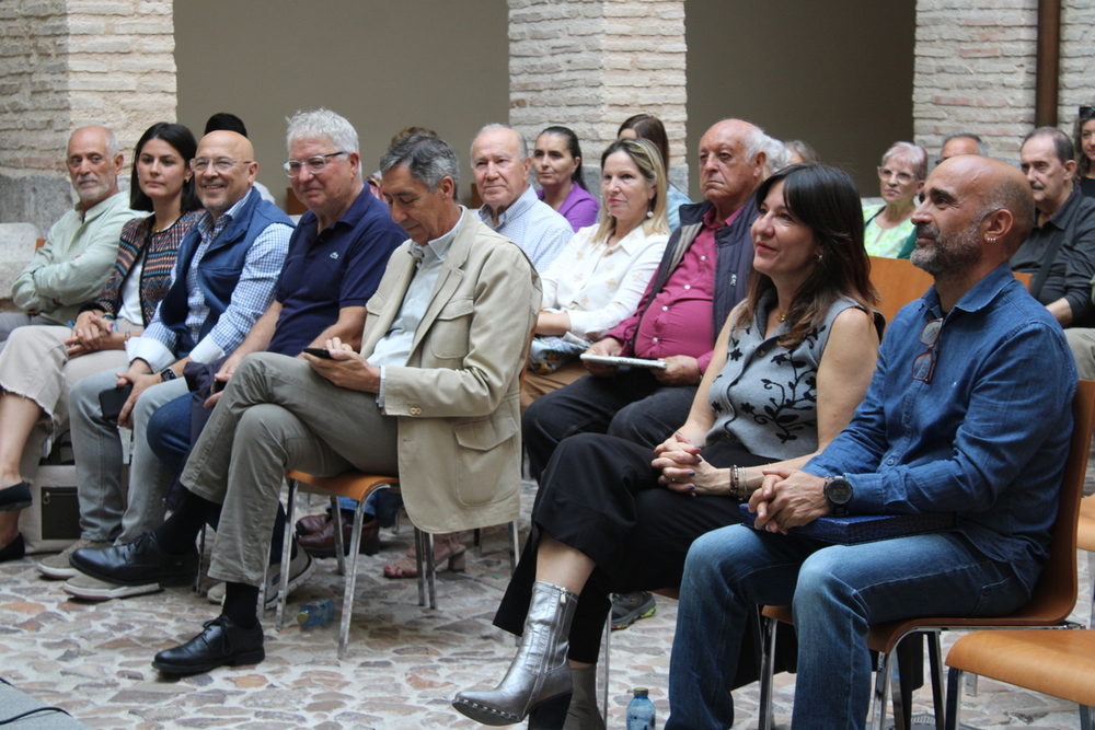 Algunas de las autoridades asistentes al acto.