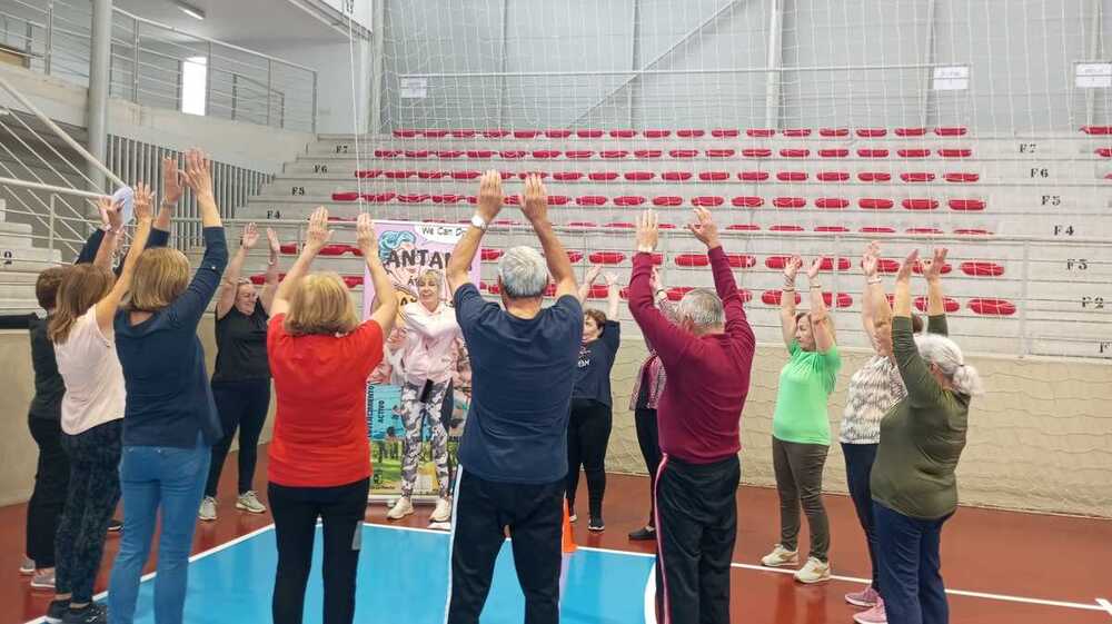 Almagro celebra el Día de los Mayores con aerobic 