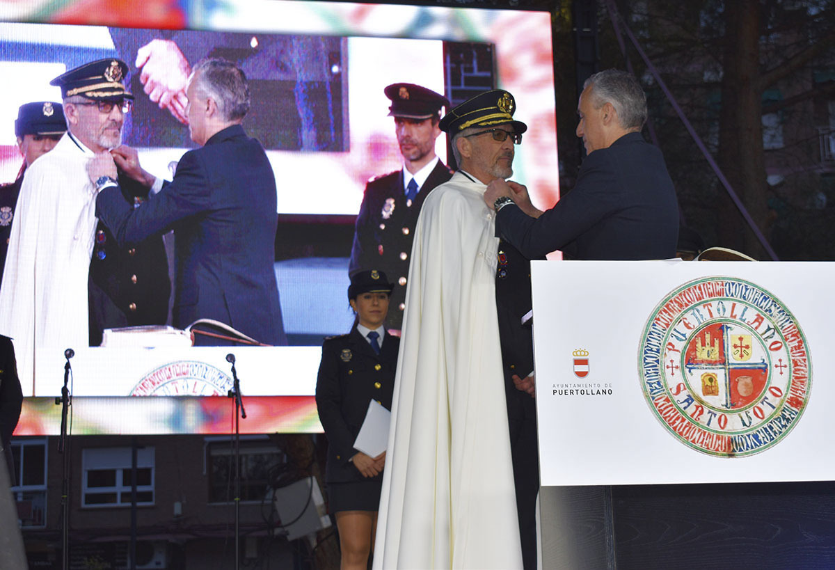 sANTO vOTO, ENCENDIDO DE LAS OLLAS Y NOMBRAMIENTO A LA POLICÍA NACIONAL COMO EMBAJADORA DEL SANTO VOTO DE PUERTOLLANO  / AYTO PUERTOLLANO